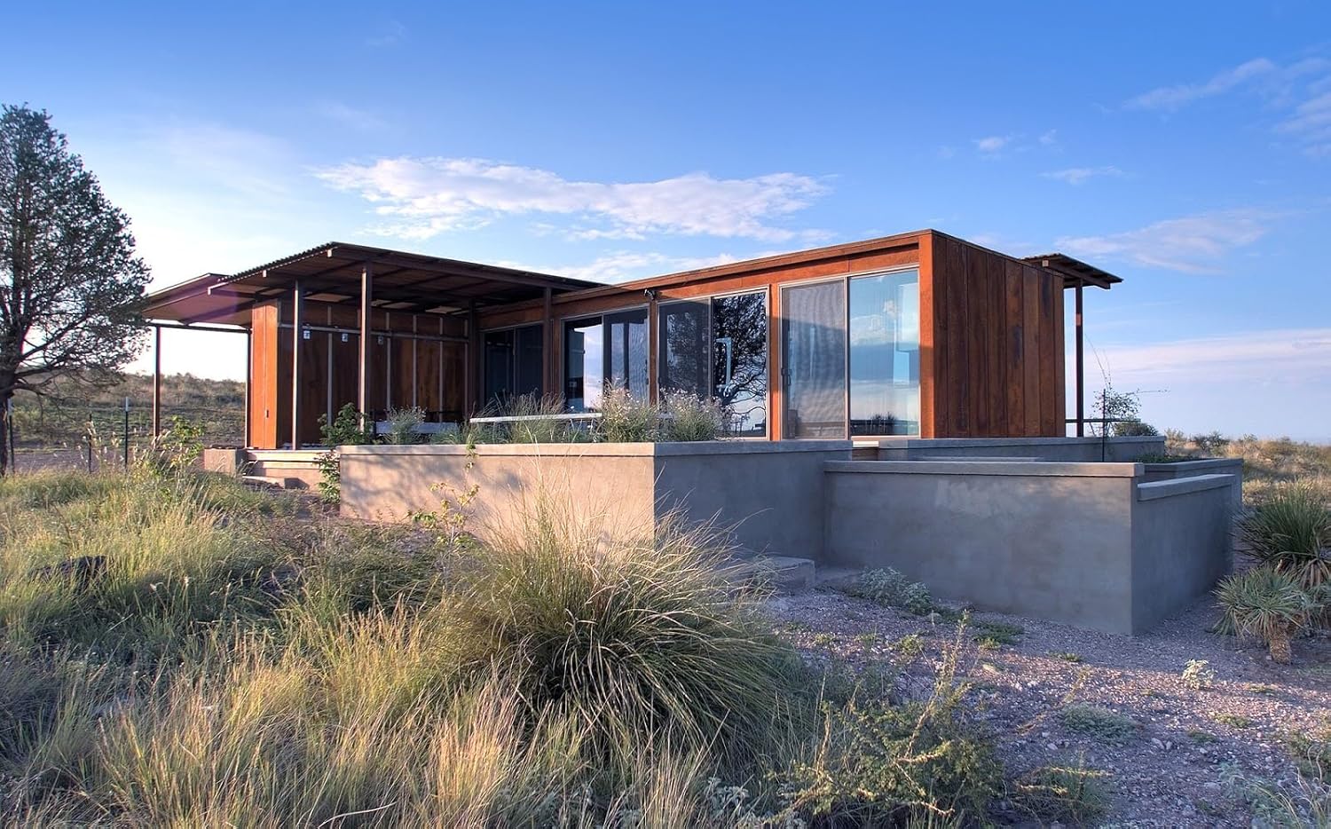 modular container shop review,prefabricated steel cafe review,shipping container building review and rating,is modular kiosk worth buying,portable container unit review pros cons,custom container shop review honest opinion features evaluated through real use