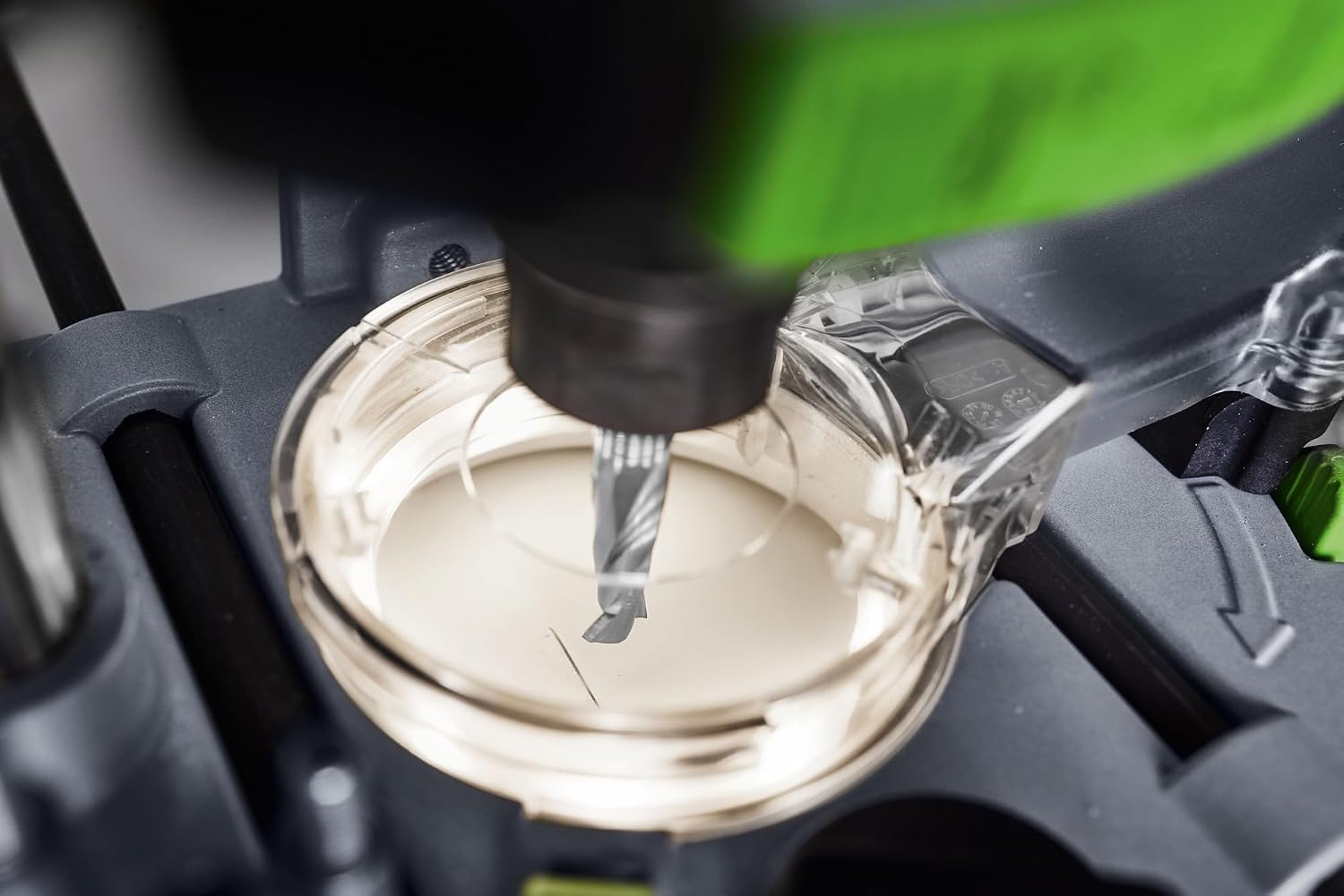 Festool OF 1400 Review: Unbiased Pros & Cons 3 Setting up the Festool OF 1400 review,Festool OF 1400 review and rating,is Festool OF 1400 worth buying,Festool OF 1400 review pros cons,Festool OF 1400 review honest opinion,Festool OF 1400 review verdict for the first time