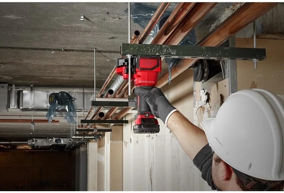Milwaukee 2872-20 Threaded Rod Cutter Review: Honest Pros & Cons 3 Setting up the Milwaukee 2872-20 threaded rod cutter review for the first time